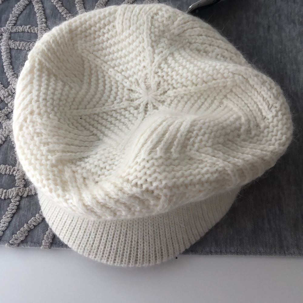 Woman's hat